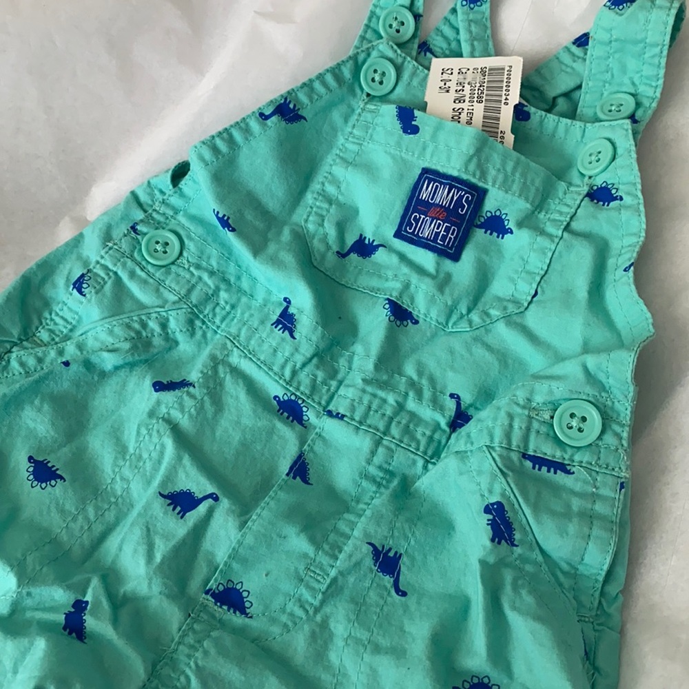 🦕 NWT • Infant Shortalls